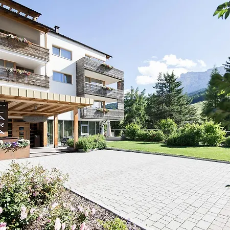 Alpine Hotel Ciasa Lara-2